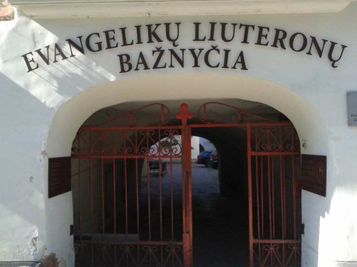 Acesso à Igreja Luterana Evangélica - bem escondida!