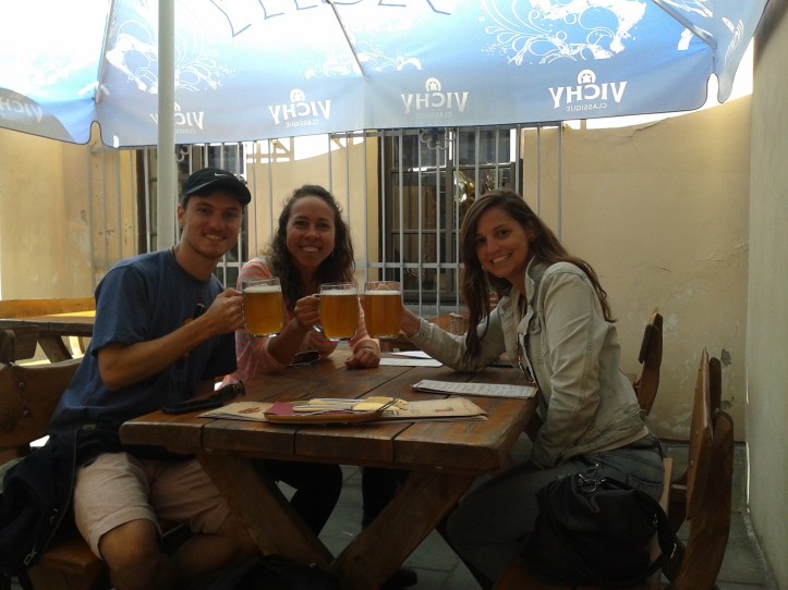 Almoço no restaurante Aline Leiciai com os novos amigos: Paula e Mauro