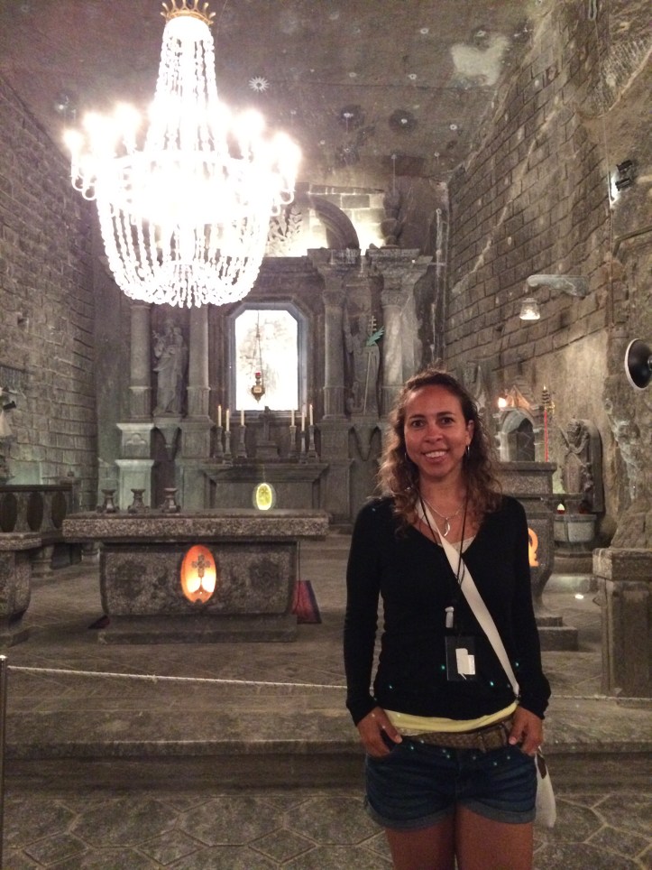 Igreja maravilhosa dentro da Mina de Sal