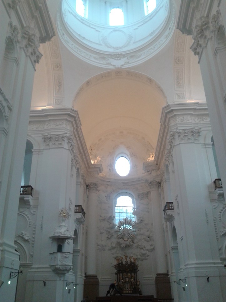 Kollegienkirche por dentro