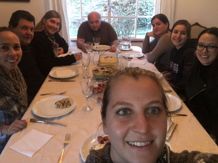 "Família" reunida para o almoço de despedida!
