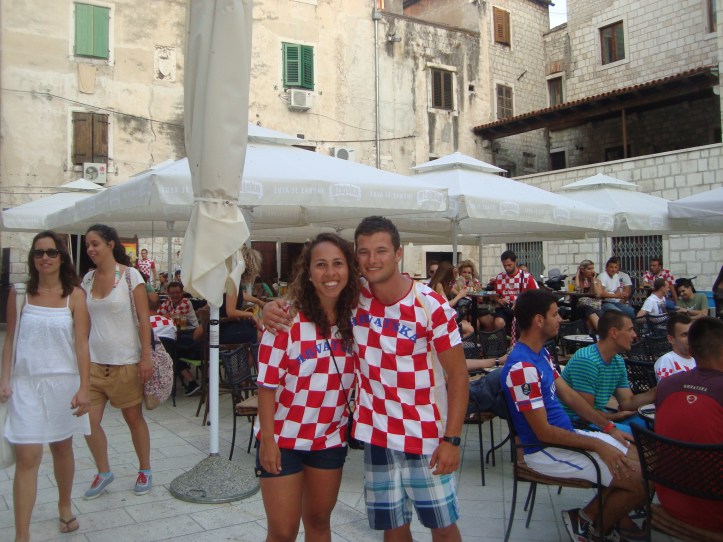 Nosso irmão adotivo e eu torcendo pela Croácia