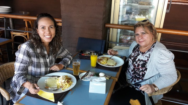 Primeiro almoço em Montevidéu: restaurante Costa Azul