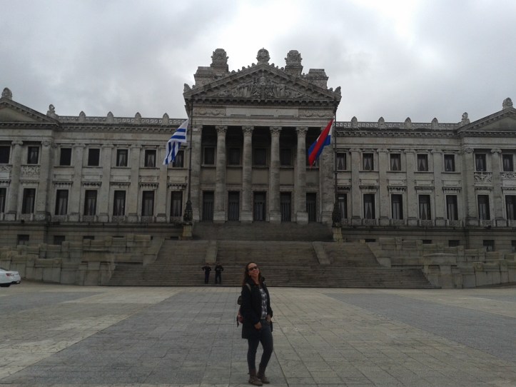 ´Fachada do Palácio Legislativo voltada para a av. General Lavalleja