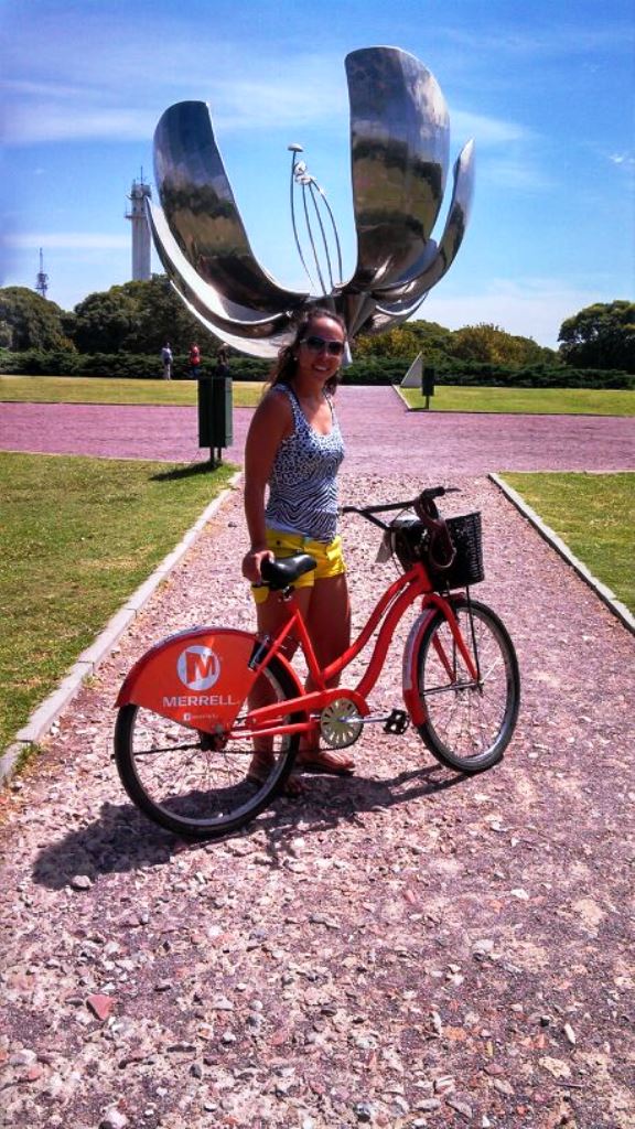 Floralis Genérica - flor metálica de Buenos Aires