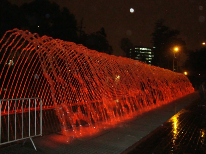 Parque das Águas - fonte em forma de túnel