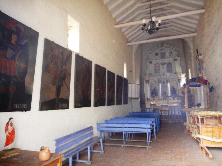 Interior da Igreja de Raqchi