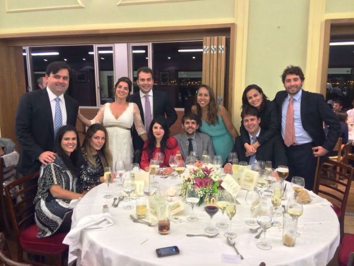 Galera de Maceió com a noiva