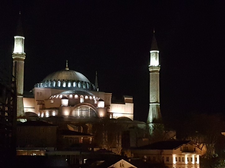 Basílica Santa Sofia (Hagia Sophia) a noite