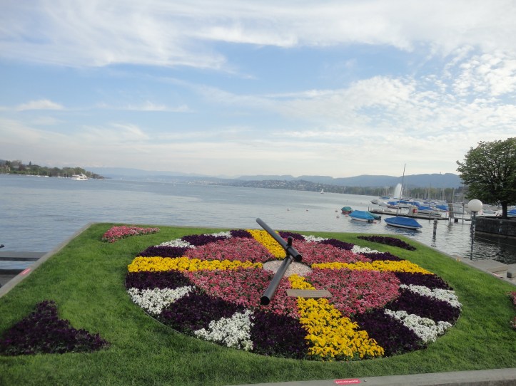Relógio de flores na Bürkliplatz