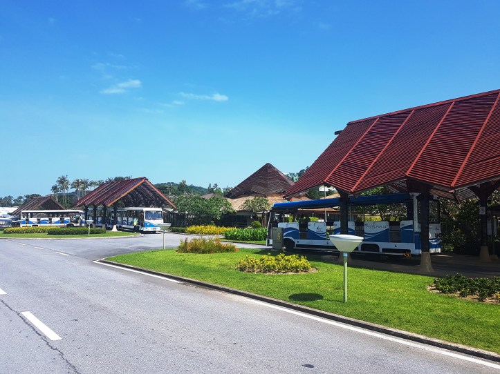 33 - TRENZINHO PARA O AVIAO KO SAMUI