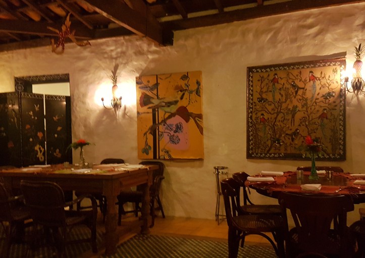 20 - Restaurante Gulero dentro-01